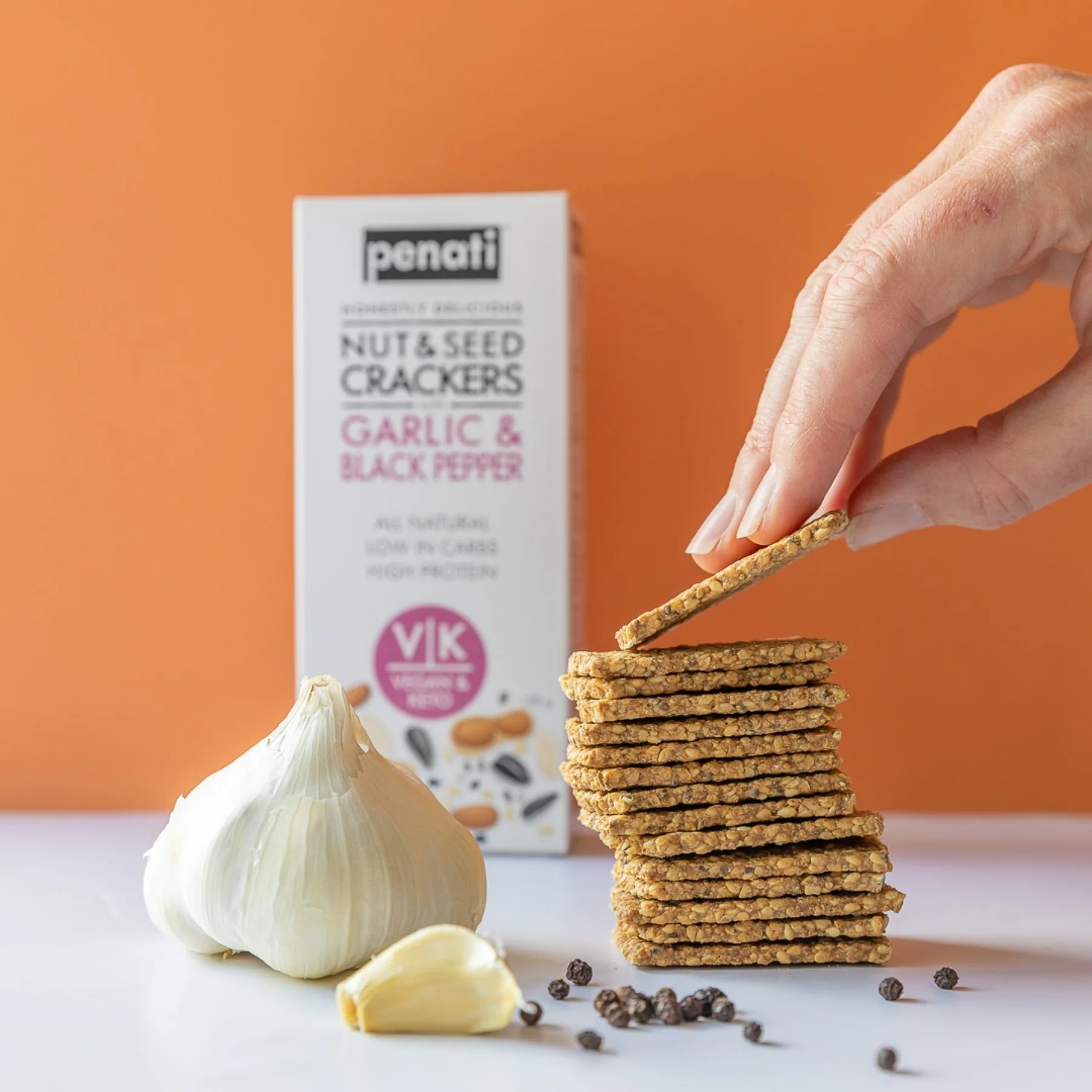 Penati Keto Nut & Seed Crackers 120g, Garlic & Black Pepper Flavour