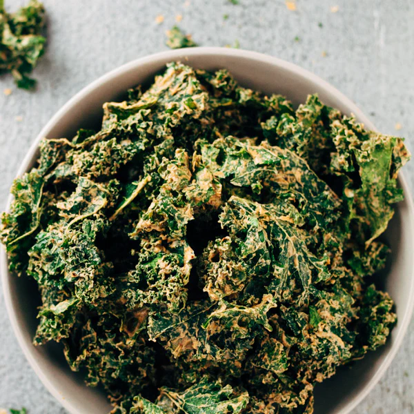 Dehydrated Kale Chips, Cheesy Or Spicy - Image 2