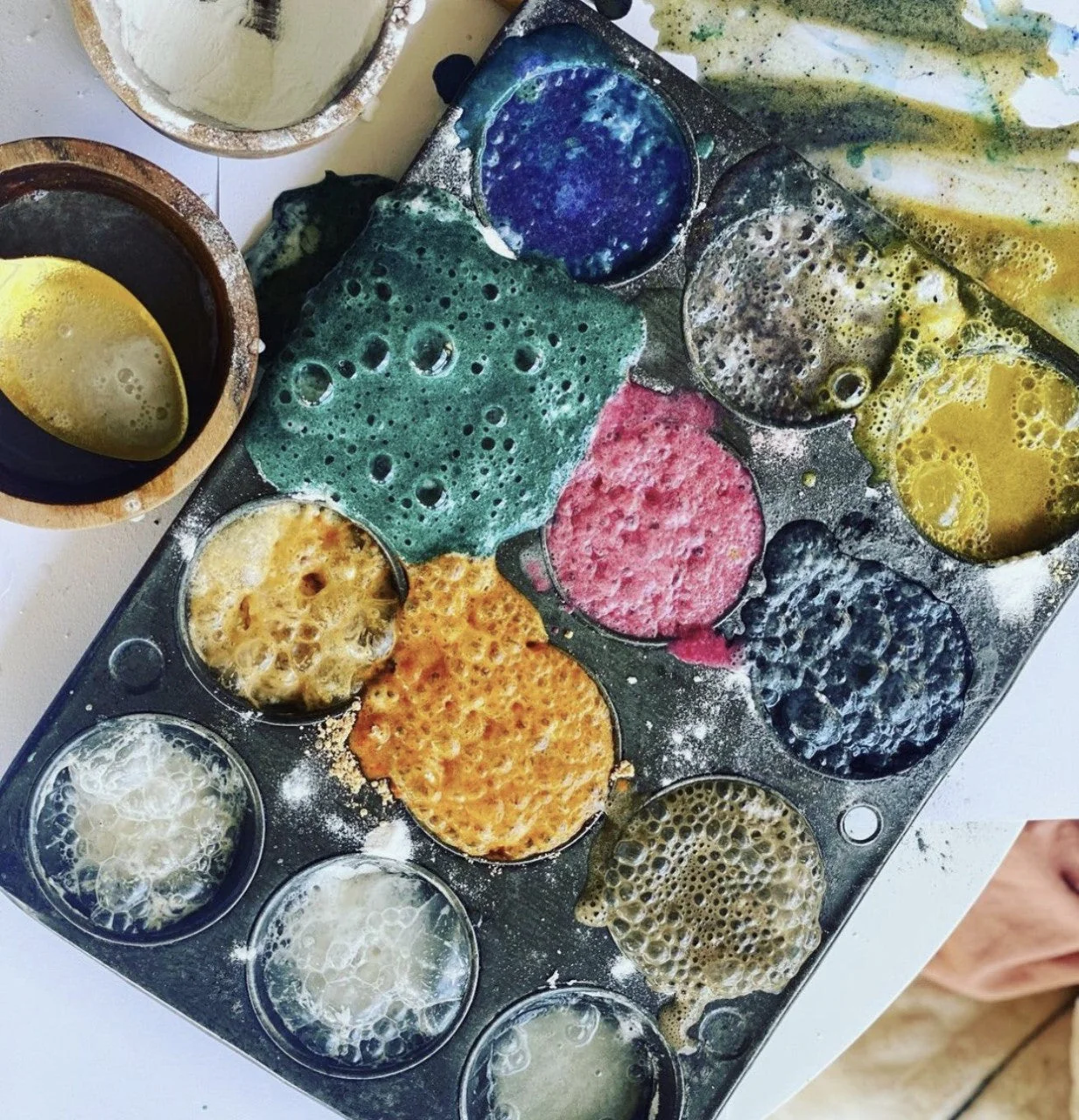 Eco Art & Craft, Eco Fizz & Paint Kit {Play, Potions & Painting} - Image 3