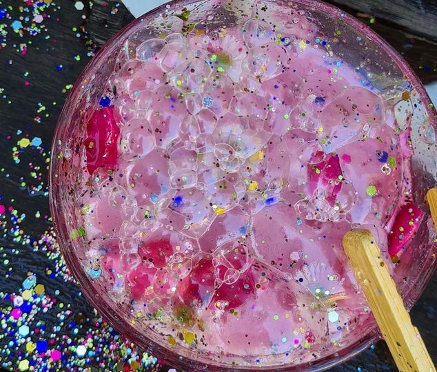 Eco Art & Craft, Eco Fizz & Paint Kit {Play, Potions & Painting} - Image 4