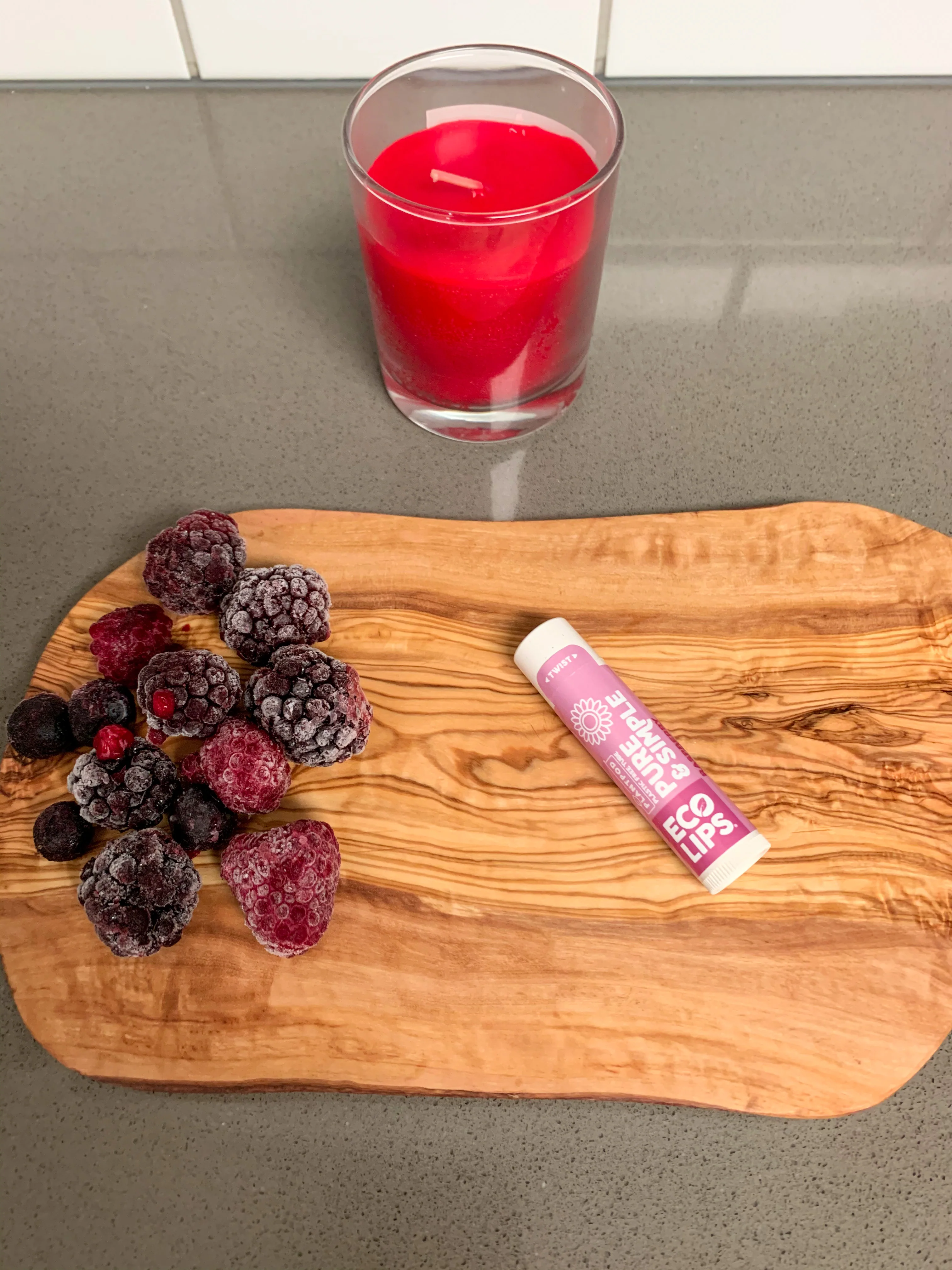 Eco Lips Lip Balm Pure & Simple 4.25g, Raspberry Flavour
