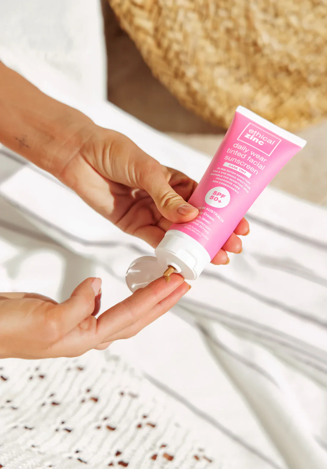 Ethical Zinc SPF50+ Daily Wear Tinted Facial Sunscreen 100g, Dark Tint - Image 4