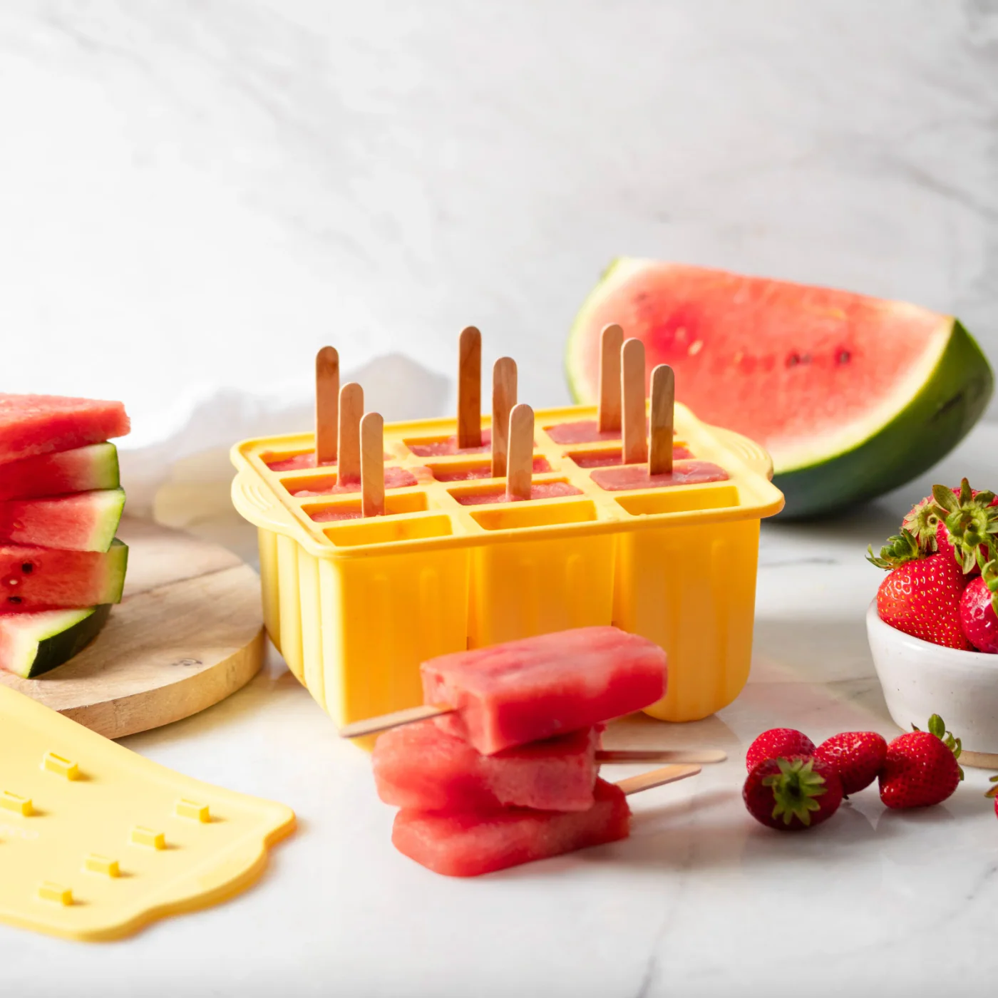 Ever Eco Silicone Popsicle Mould Tray Of 12, With Popsicle Sticks Included - Image 3