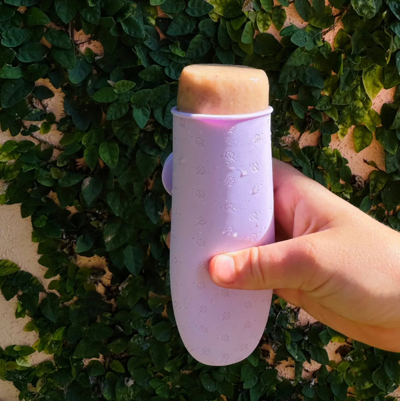 Ever Eco Silicone Popsicle Moulds Set Of 4, With Lids Attached - Image 4