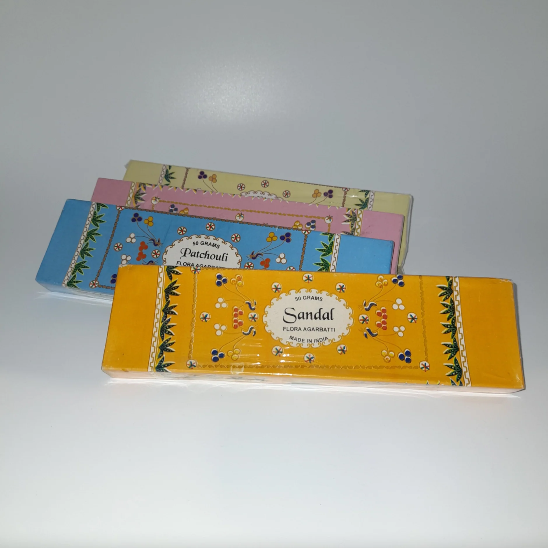 Flora Agarbatti Incense 50g, Sandal