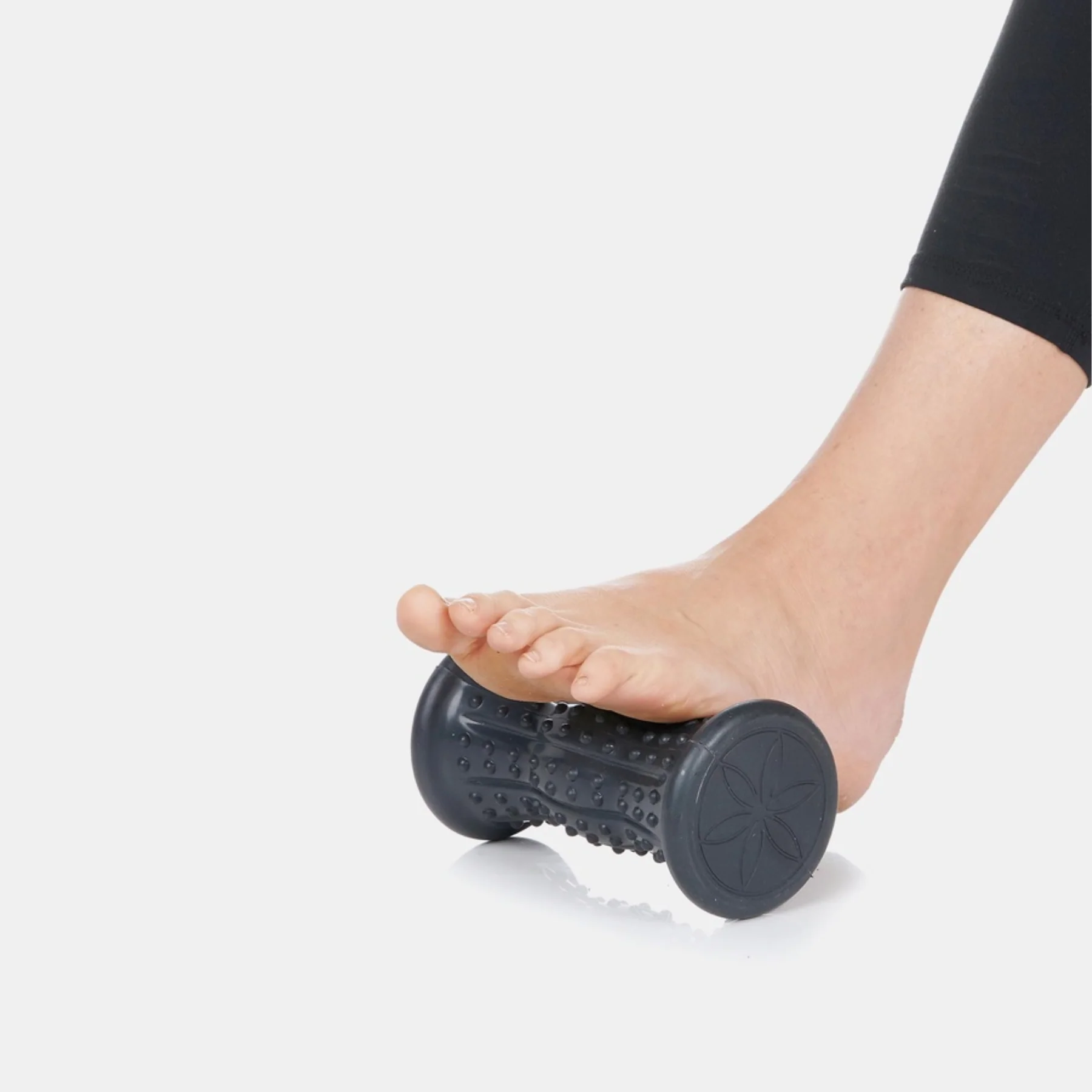 Gaiam Wellness Treat Your Feet Kit, Increase Mobility & Soothe Pain - Image 4