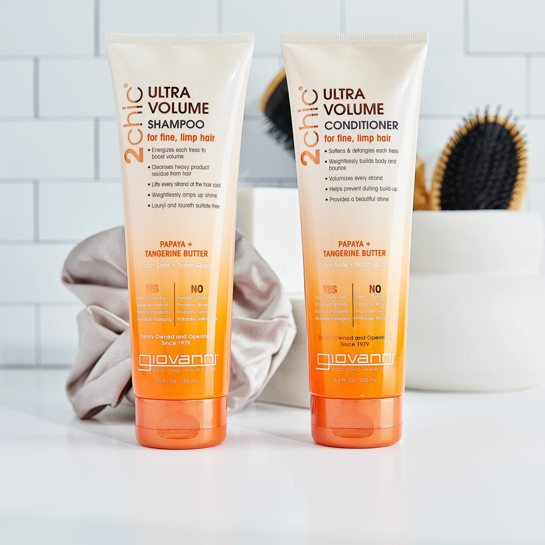Giovanni 2Chic Ultra-Volume Conditioner 250mL, For Fine & Limp Hair - Image 2