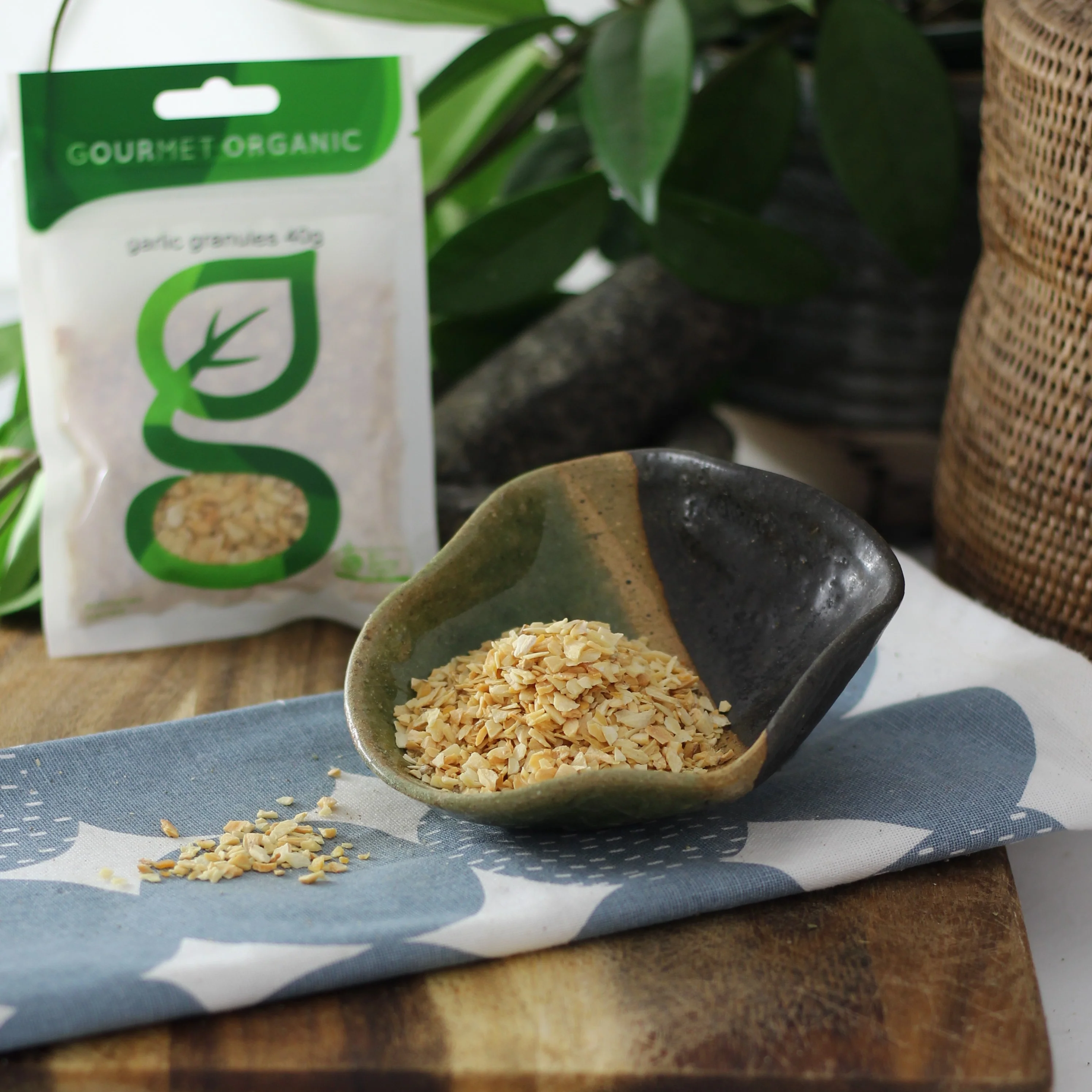Gourmet Organic Garlic Granules 40g, Certified Organic - Image 2