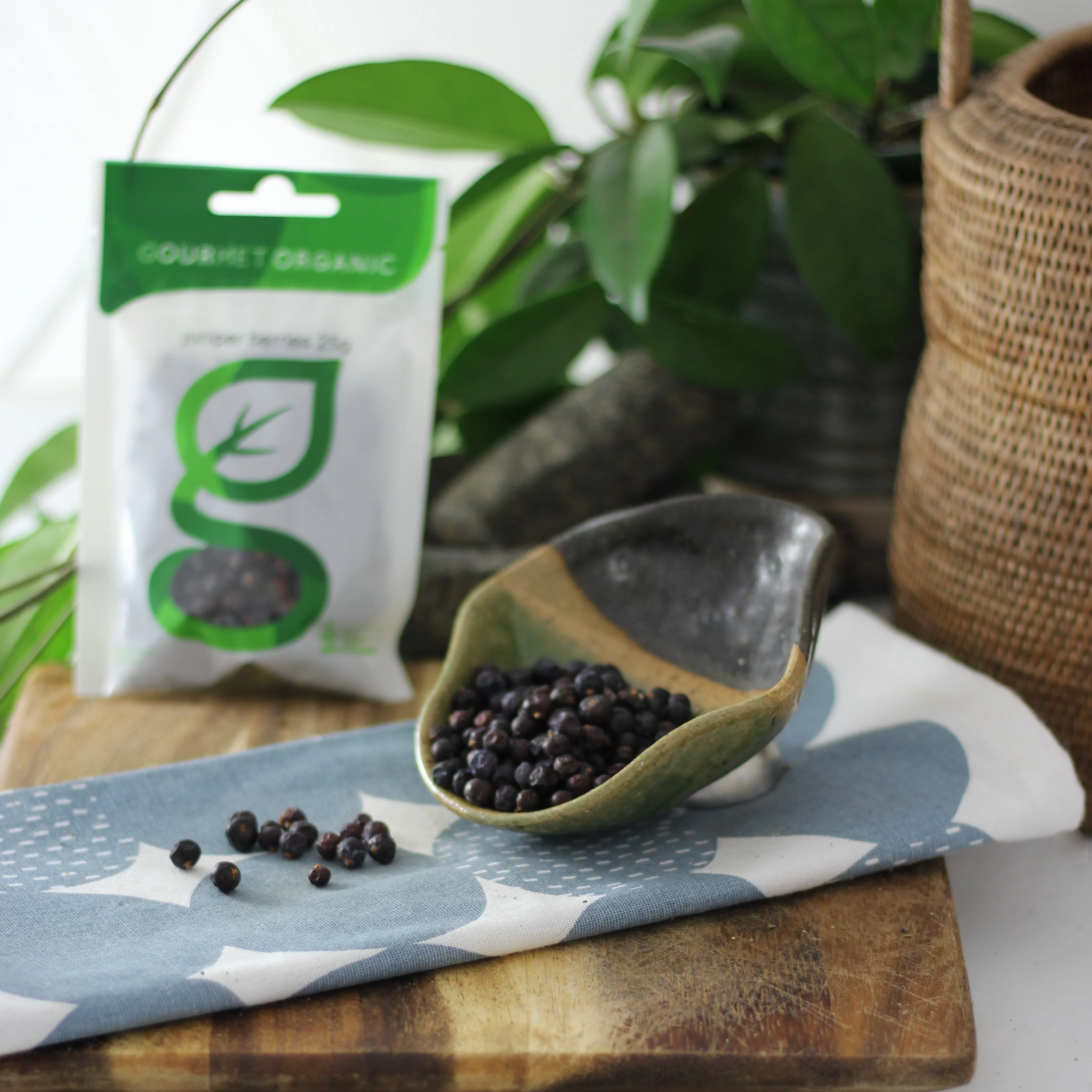 Gourmet Organic Juniper Berries 25g, Certified Organic - Image 2