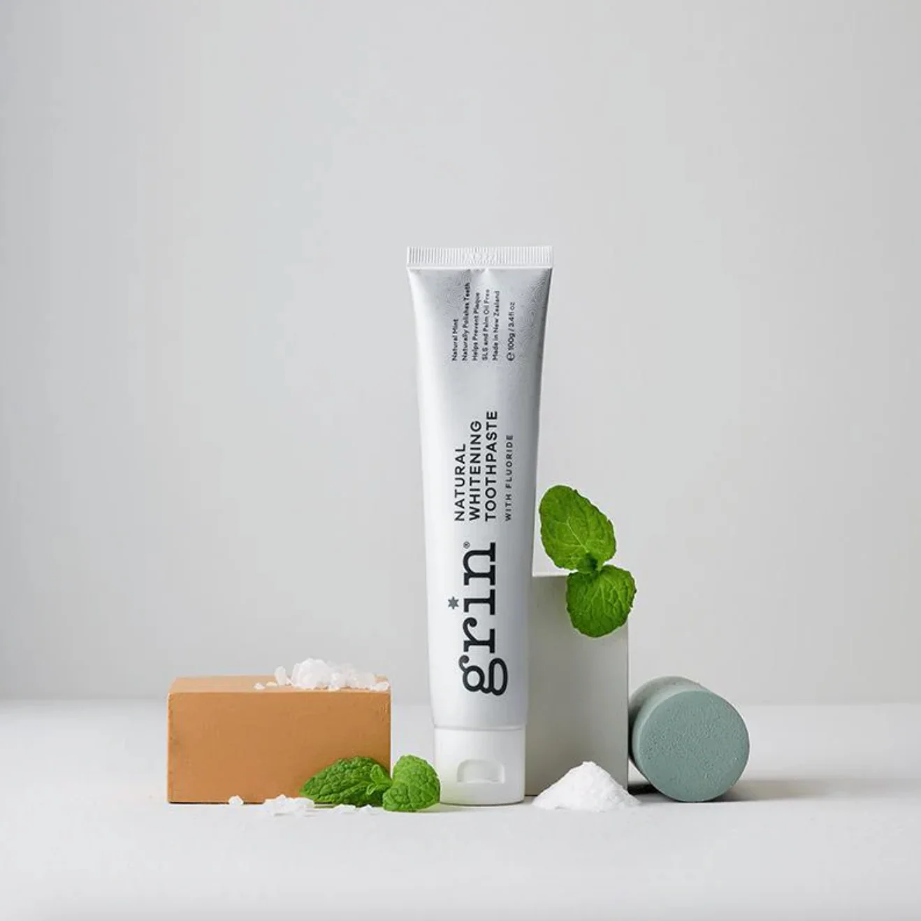 Grin Natural Whitening Toothpaste Mint Flavour 100g, With Fluoride & Polishes Teeth