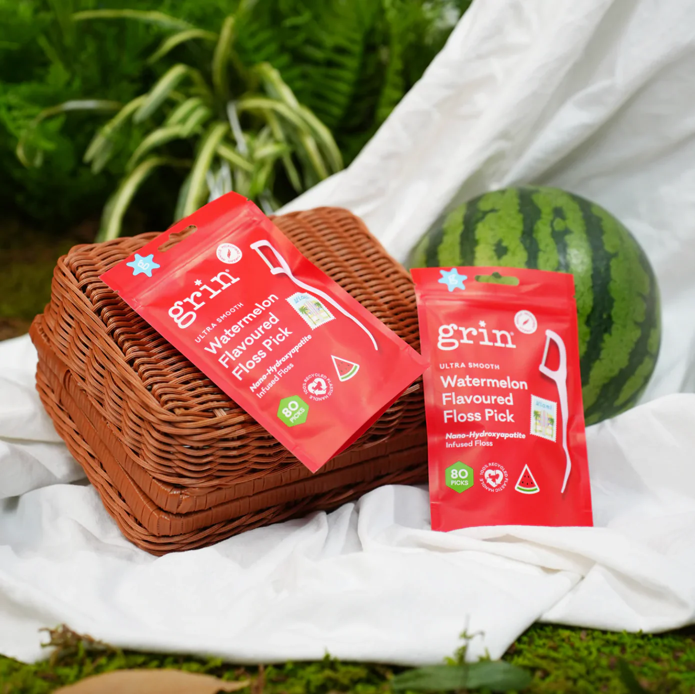 Grin Ultra Smooth Watermelon Flavoured Floss Pick 80 Picks, Infused With Nano-Hydroxyapatite - Image 3