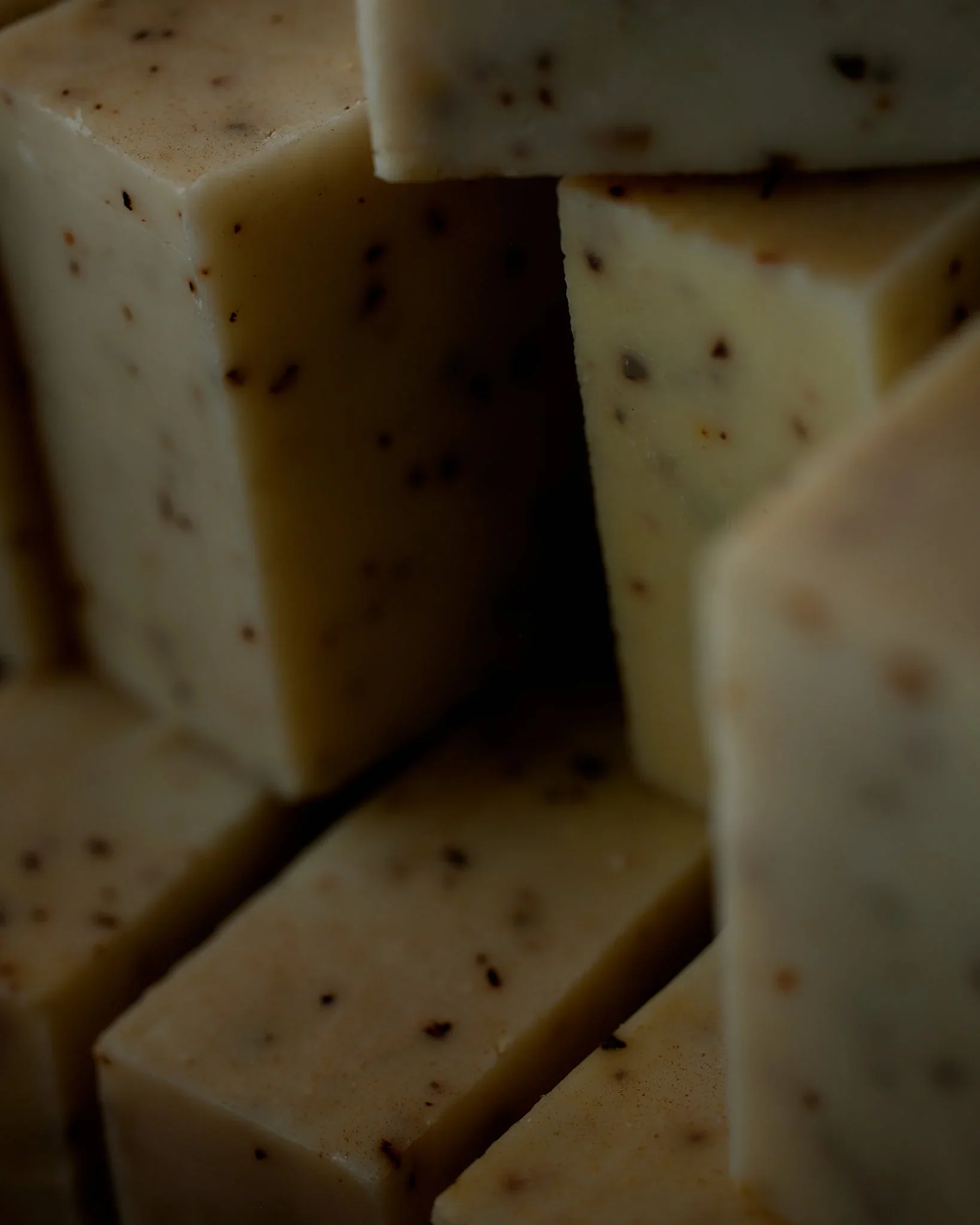 Herb Remedy Soaps Lemon Myrtle With Macadamia Oil 170g, With Solar Infused Plant Based Oils - Image 4