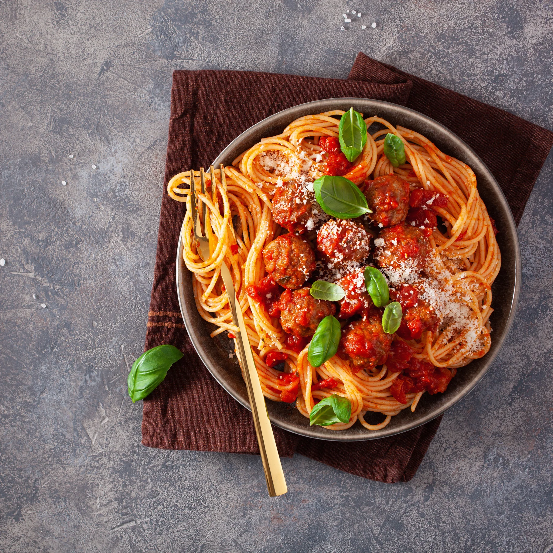 High Protein Spaghetti & Meatballs, Served With Almond Feta & Fresh Greens
