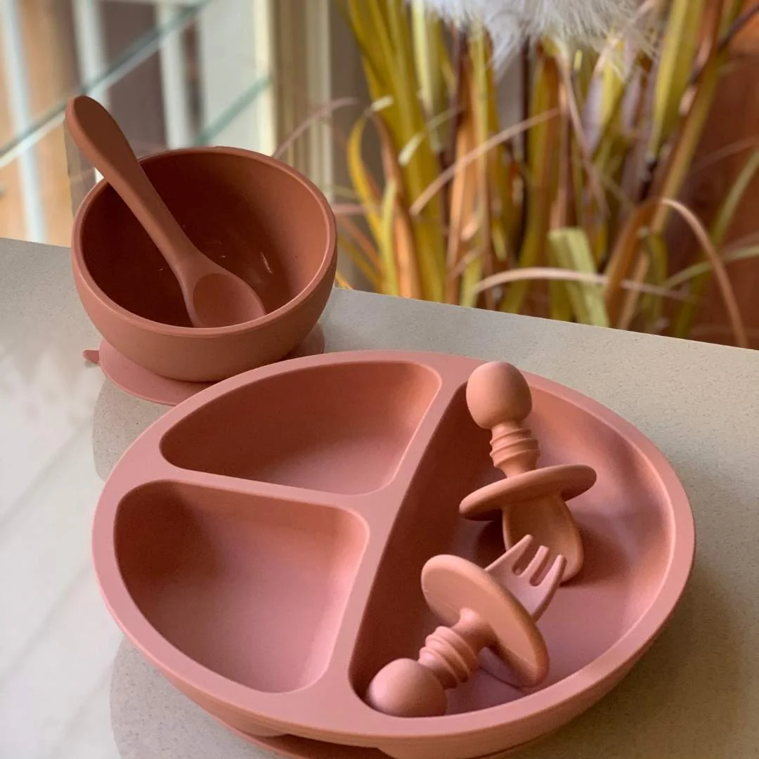 Little Mashies Silicone Sucky Platter Plate, Blush Pink - Image 2