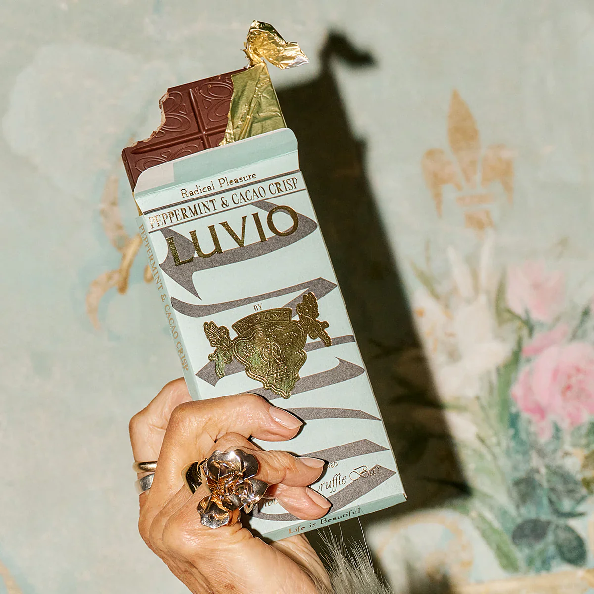 Loco Love Luvio Peppermint & Cacao Crisp Chocolate Truffle Bar 90g, Gluten & Peanut Free - Image 4