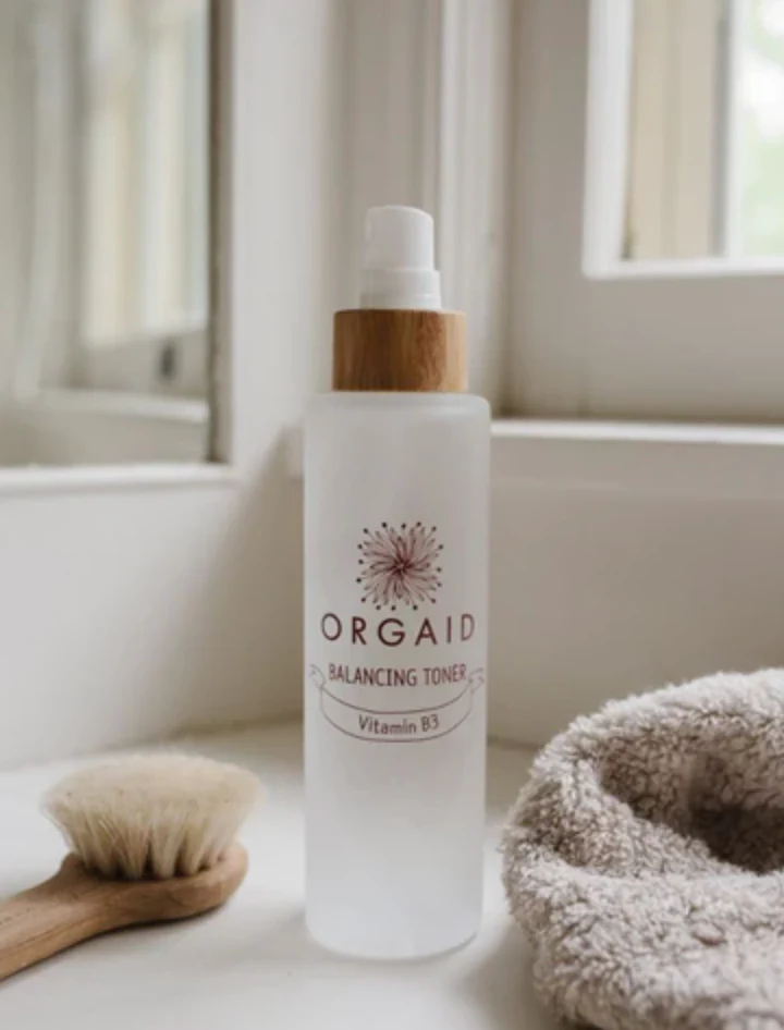Orgaid Balancing Toner 120mL, With Vitamin B3 & 99% Organic & Non-Toxic - Image 4