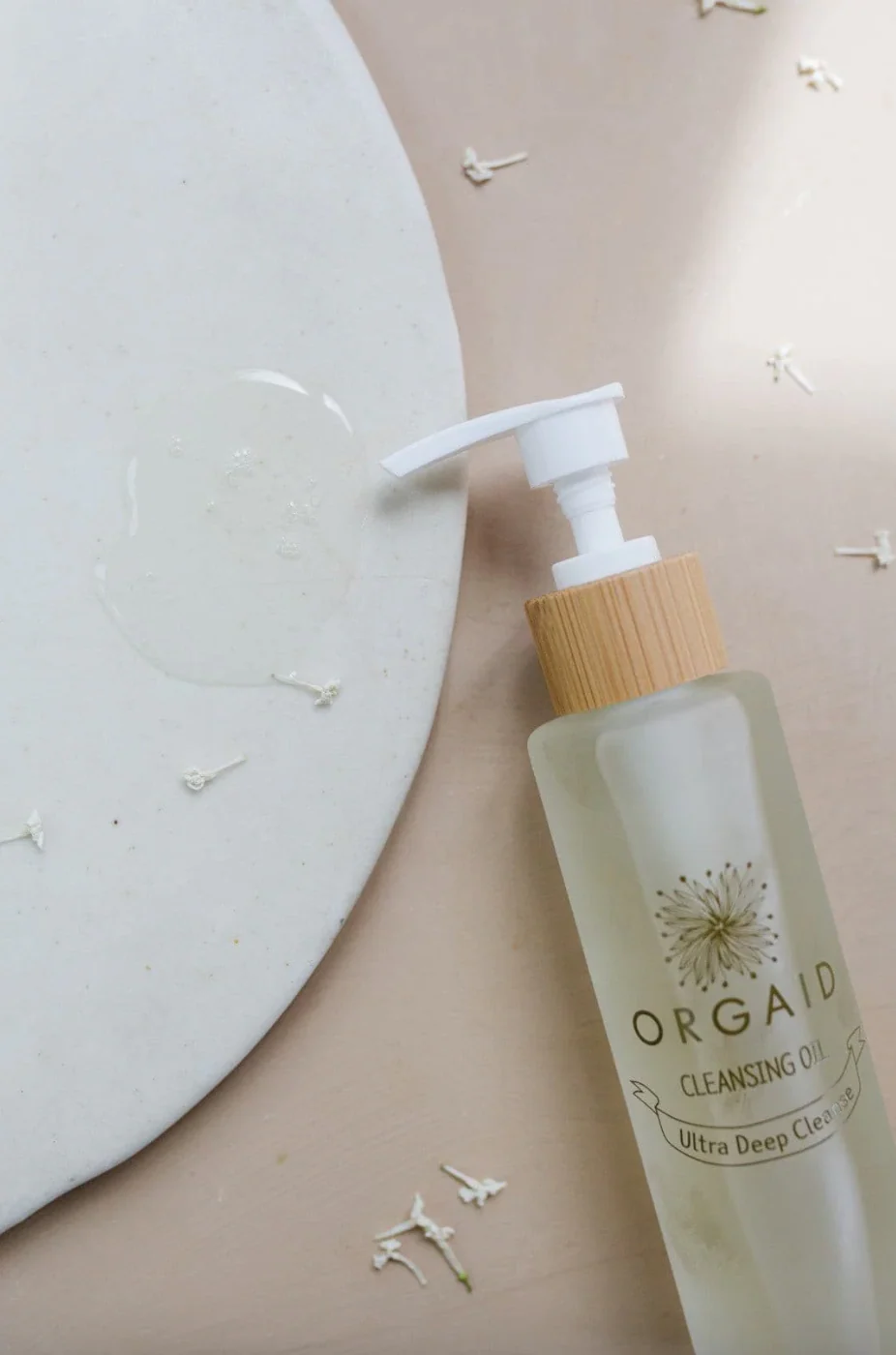 Orgaid Ultra Deep Cleansing Oil 120mL, 85% Organic & Protects The Skin's Barrier - Image 2