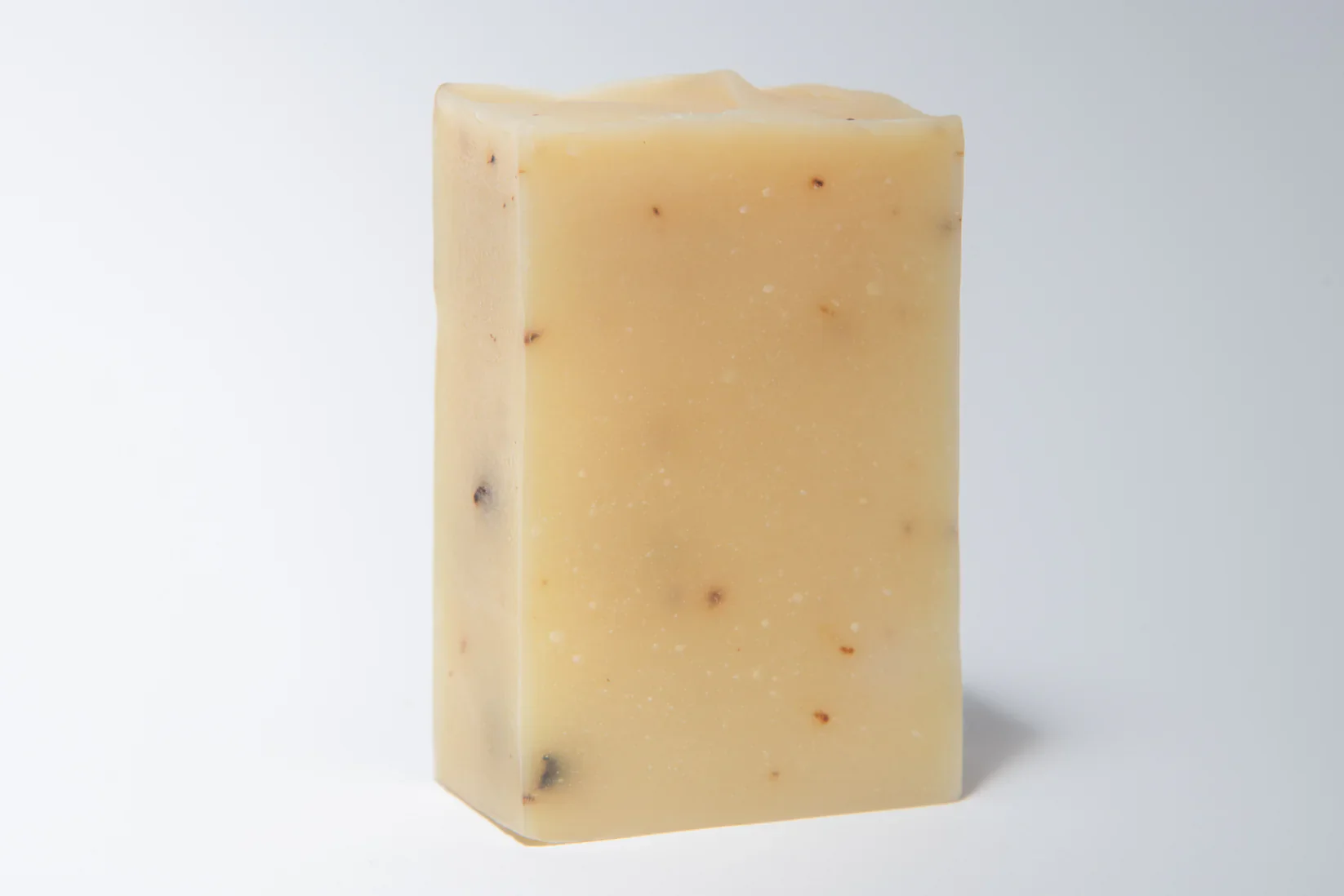 Peachie Collective Bush Essence Soap 100g, With Lemon Myrtle, Eucalyptus & Nerolina - Image 2