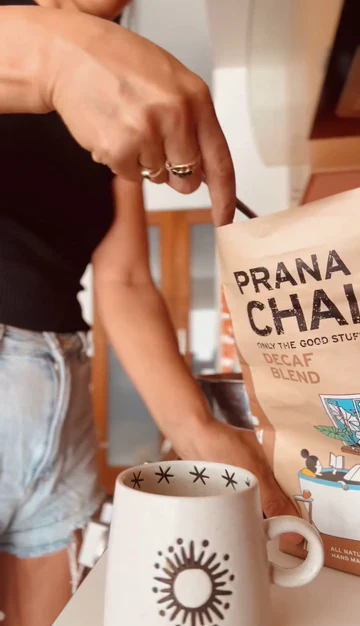 Prana Chai Hand-Made Chai 100g Or 250g, Decaf Sticky Chai Blend - Image 2