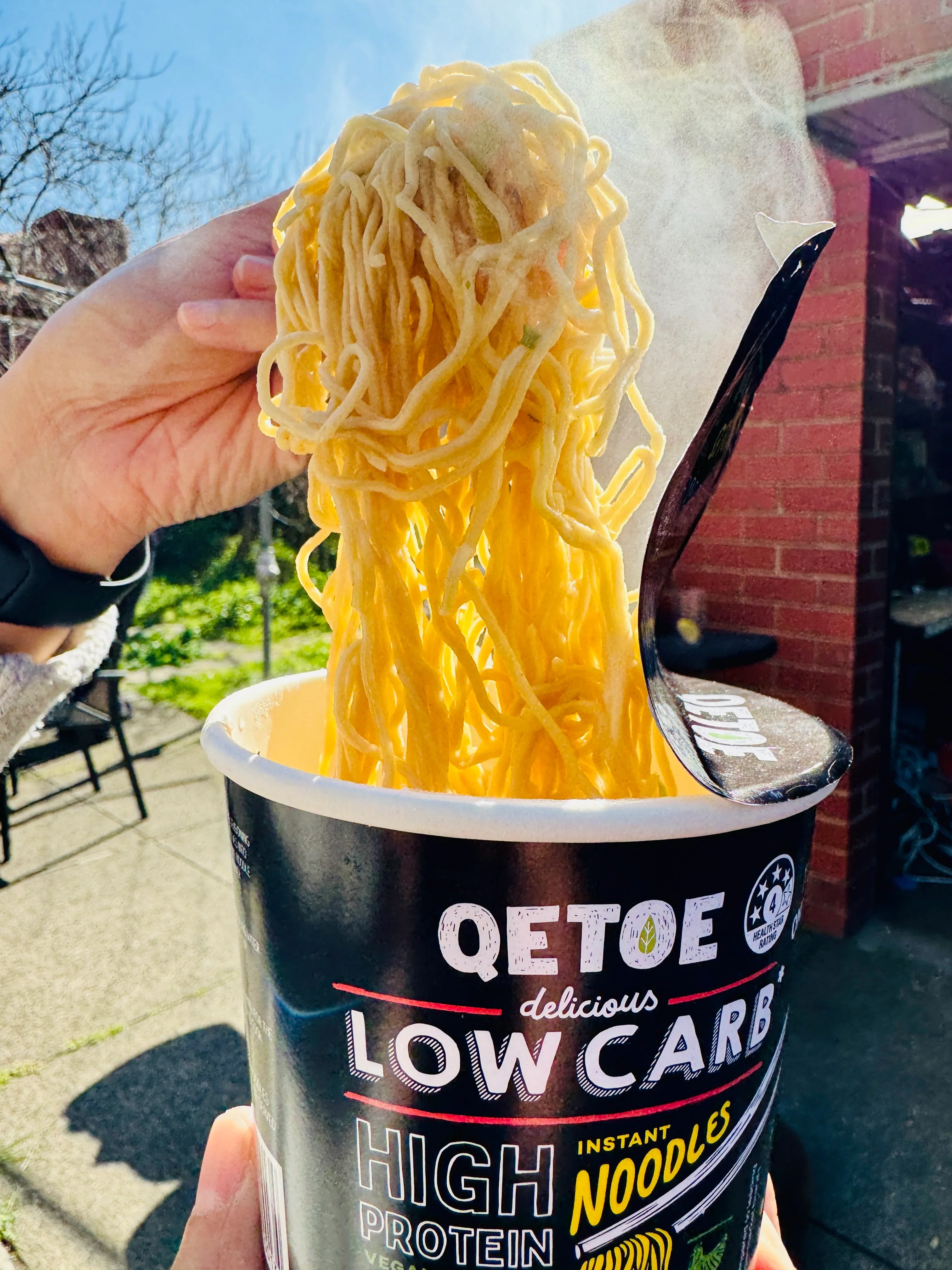 Qetoe Low Carb High Protein Beef Instant Cup Noodles 62g, Only 20.7g Carbs Per Serve - Image 2