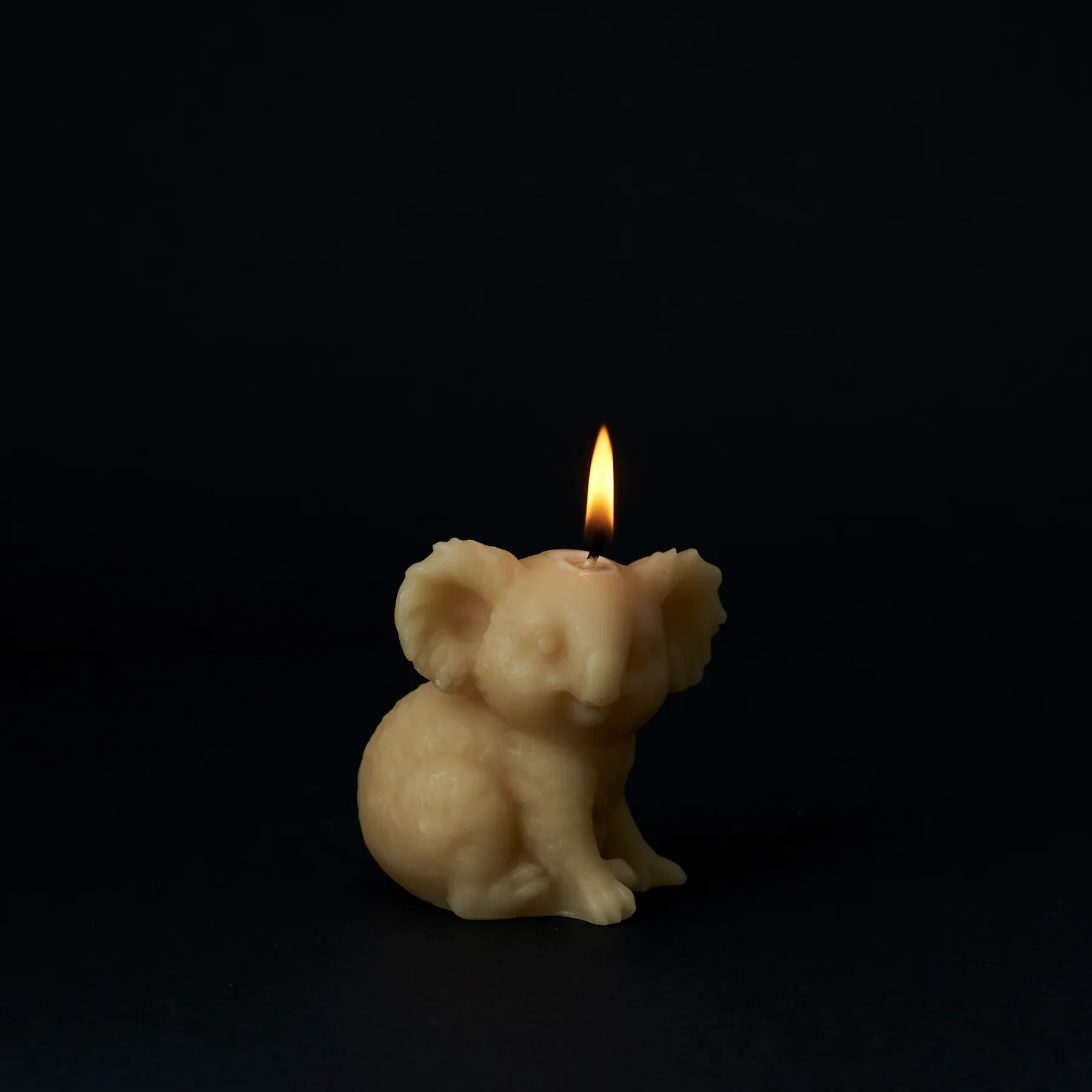 Queen B Pure Australian Beeswax Kenny The Koala Candle, +/- 20 Hours Burn Time - Image 3