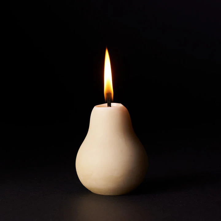 Queen B Pure Australian Beeswax Pear, 40 Hour Burn Time - Image 2