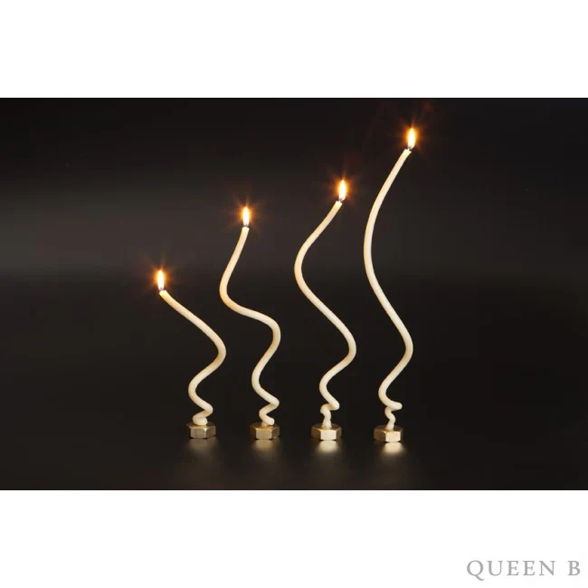 Queen B Pure Australian Beeswax Twisted Candles(4) With Brass Holder(1) - A Black Label Gift Box, +/- 4 Hours Burn Time - Image 3