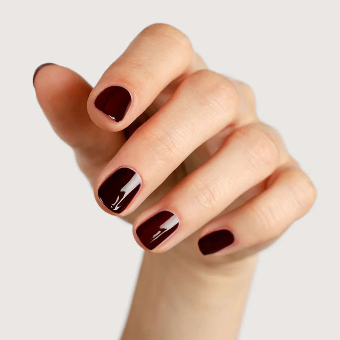 Sienna Byron Bay Nail Polish 10ml, Florence {Magenta Plum} - Image 3