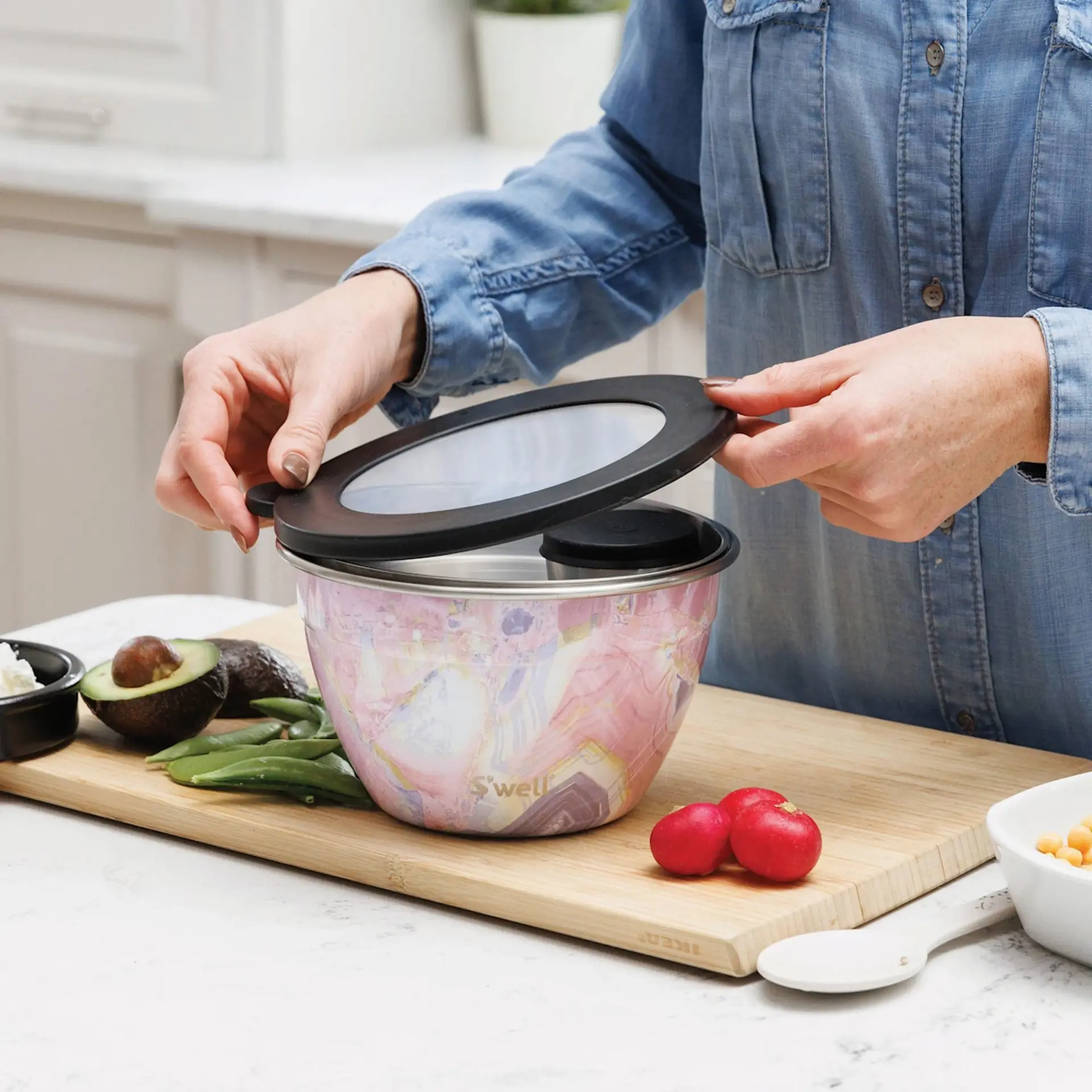 S'well Leakproof Salad Bowl Kit 64oz | 1.9L, Geode Rose Design - Image 2