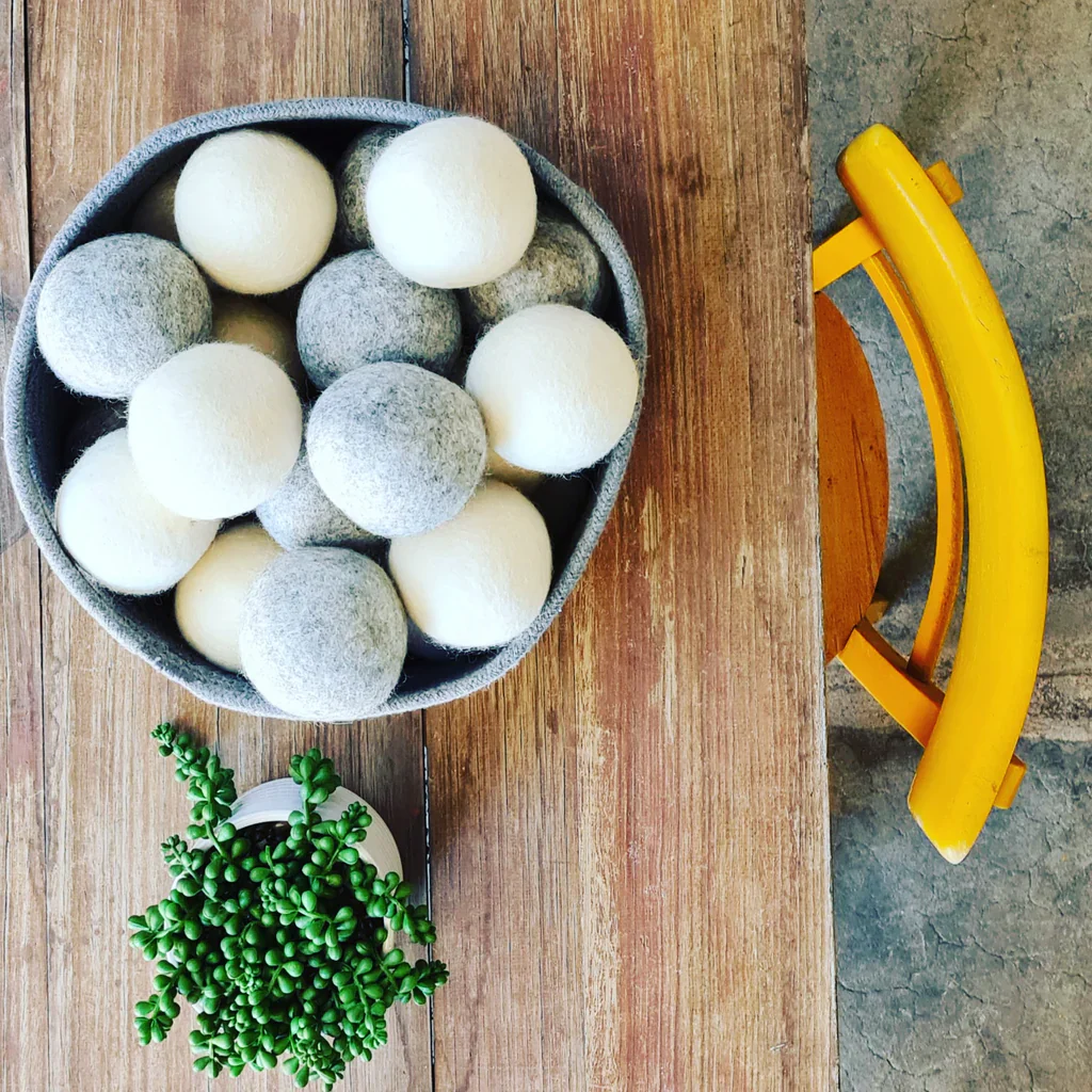 That Red House 100% Pure Wool Dryer Balls, 6 Natural Wool Dryer Balls - Image 3