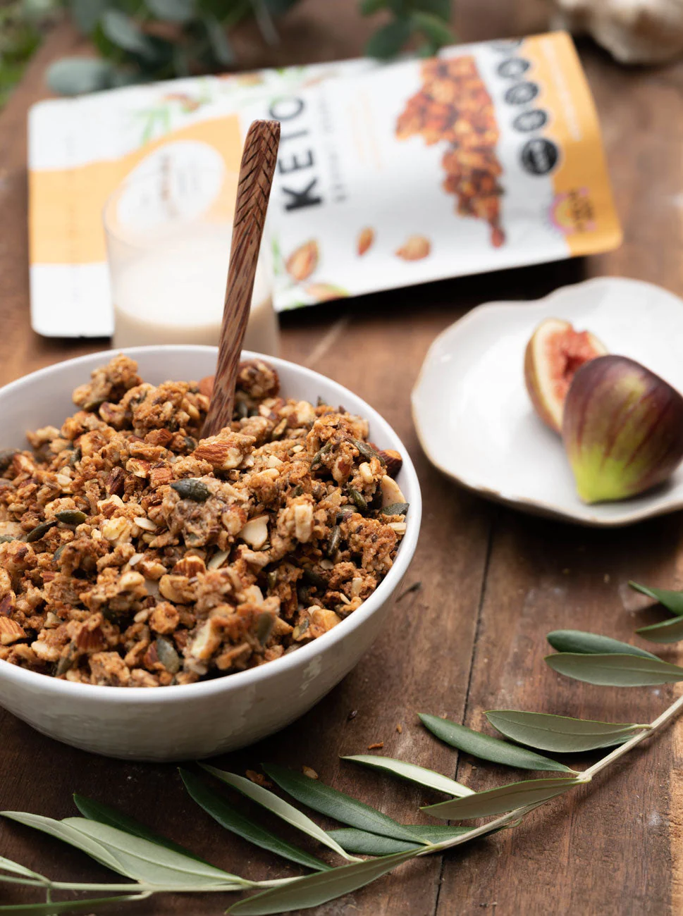 The Monday Food Co Keto Gourmet Granola 300g Or 800g, Crunchy Roast Almond & Cardamom Flavour - Image 3