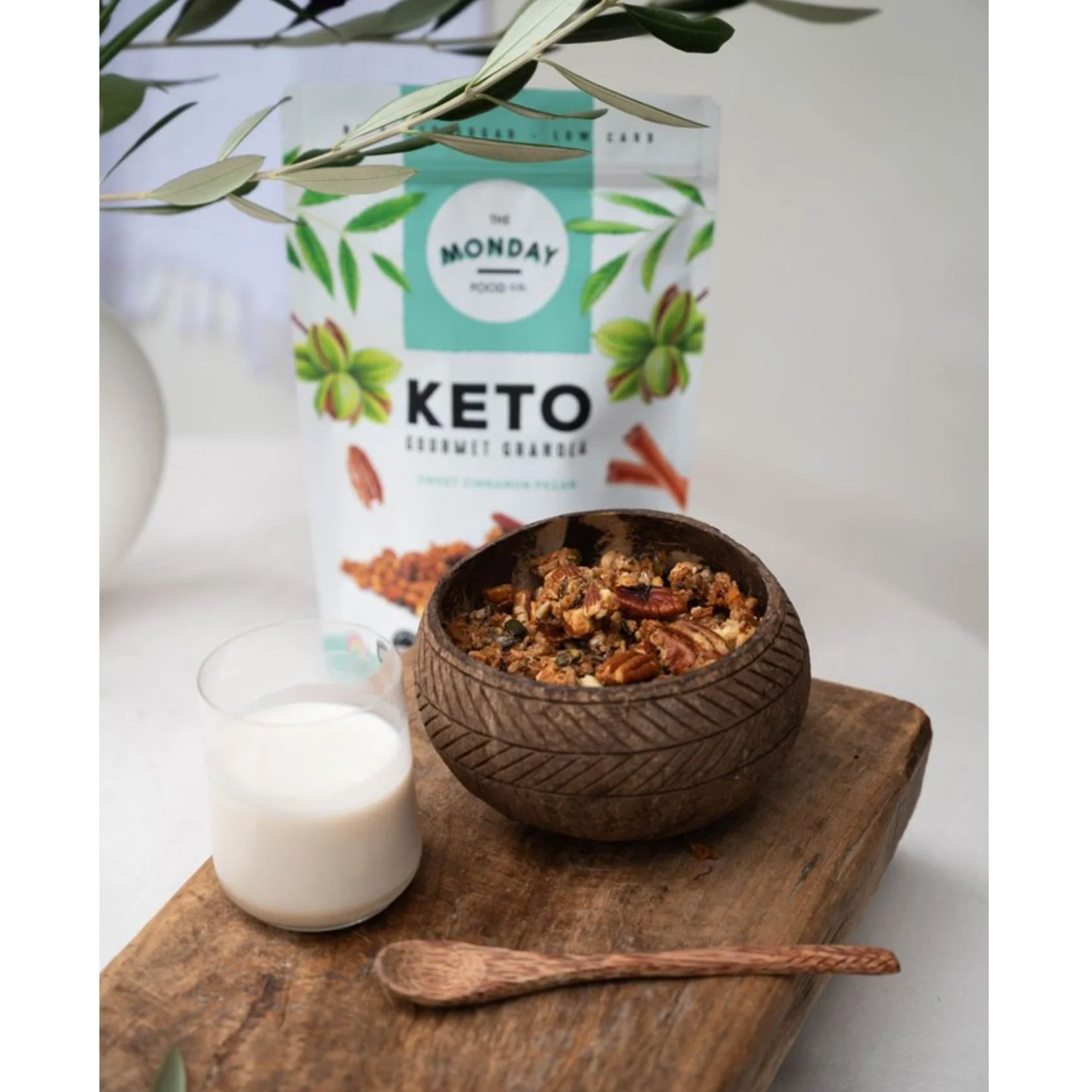 The Monday Food Co Keto Gourmet Granola 300g Or 800g, Sweet Cinnamon Pecan Flavour - Image 3